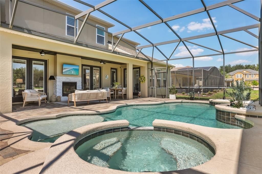 For Sale: $1,180,000 (6 beds, 4 baths, 4273 Square Feet)