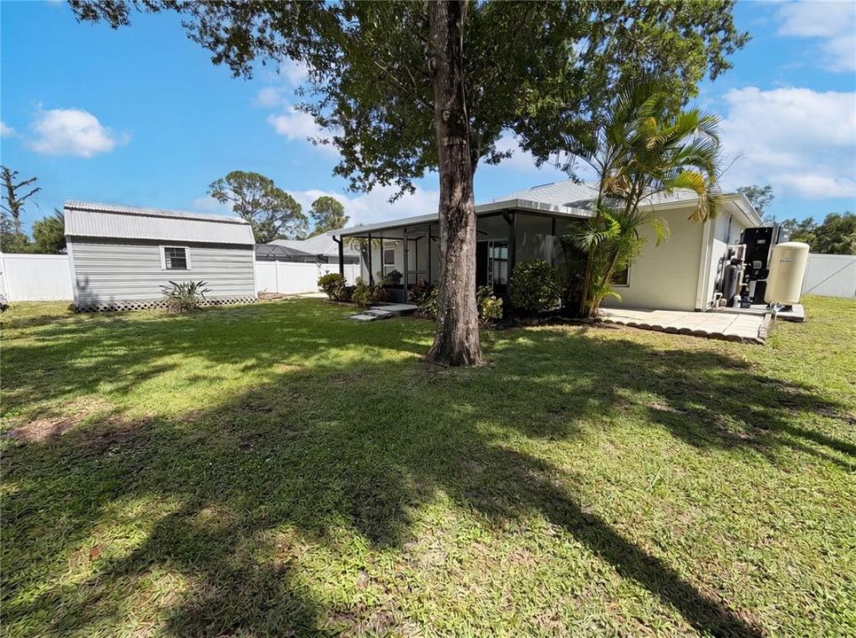 For Sale: $280,000 (3 beds, 2 baths, 1640 Square Feet)