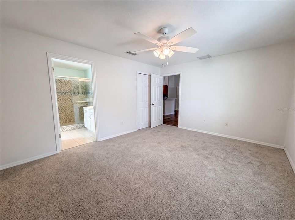 For Sale: $280,000 (3 beds, 2 baths, 1640 Square Feet)