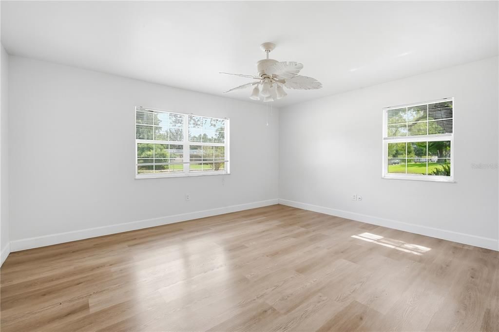 For Rent: $2,895 (4 beds, 2 baths, 2176 Square Feet)