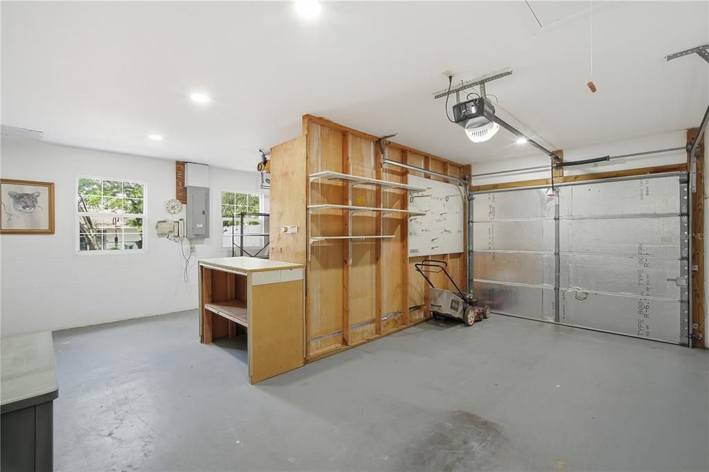 For Rent: $2,895 (4 beds, 2 baths, 2176 Square Feet)