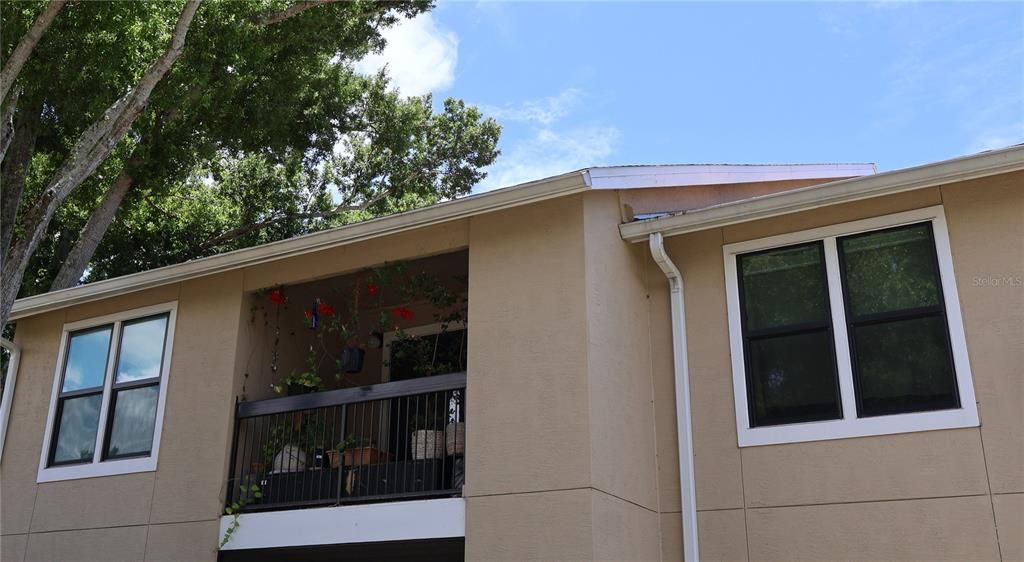 For Sale: $209,000 (2 beds, 2 baths, 972 Square Feet)
