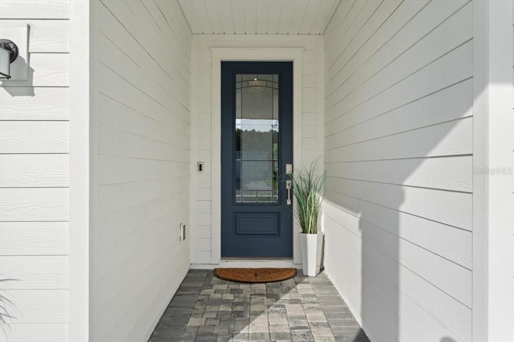 For Sale: $569,900 (3 beds, 3 baths, 2027 Square Feet)