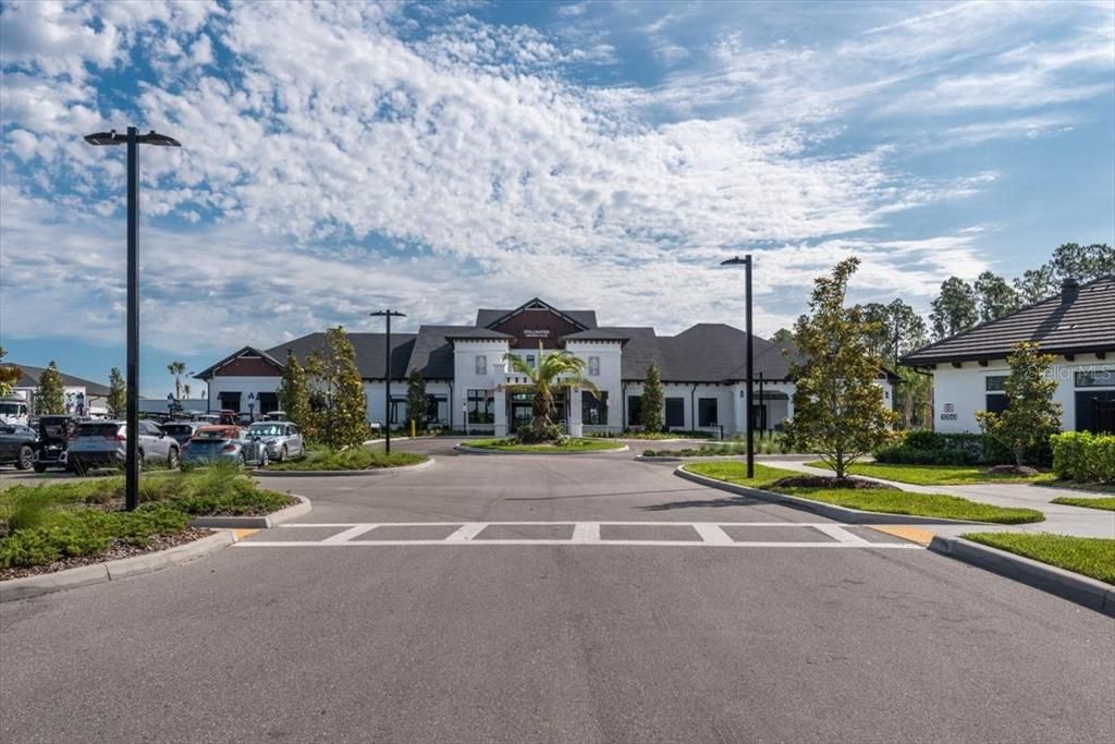 For Sale: $569,900 (3 beds, 3 baths, 2027 Square Feet)