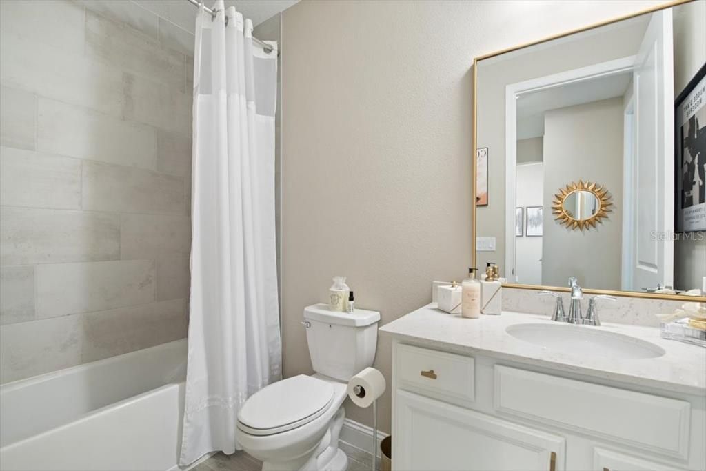 For Sale: $569,900 (3 beds, 3 baths, 2027 Square Feet)