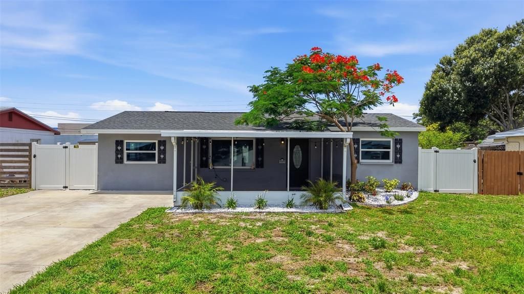 For Sale: $424,900 (3 beds, 2 baths, 1290 Square Feet)