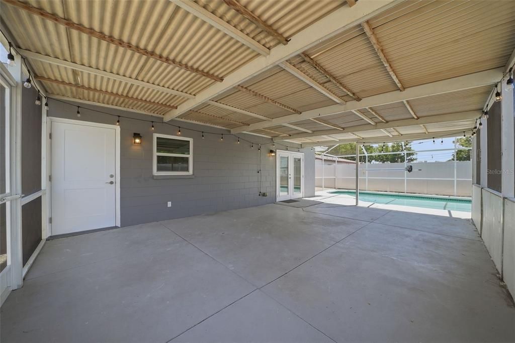 For Sale: $424,900 (3 beds, 2 baths, 1290 Square Feet)