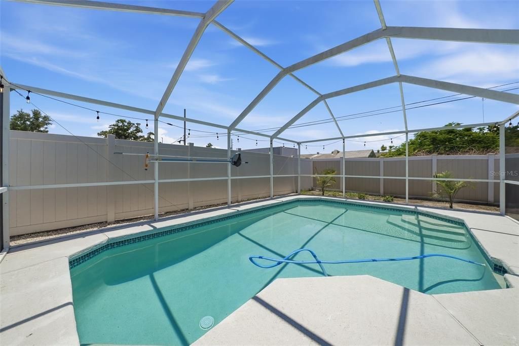 For Sale: $424,900 (3 beds, 2 baths, 1290 Square Feet)