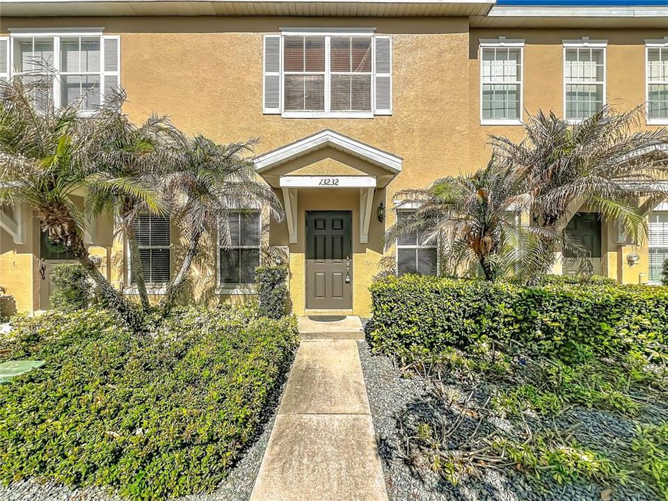 For Sale: $350,000 (2 beds, 2 baths, 1232 Square Feet)