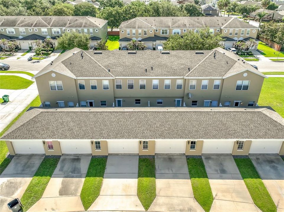 For Sale: $350,000 (2 beds, 2 baths, 1232 Square Feet)