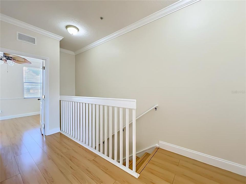 For Sale: $350,000 (2 beds, 2 baths, 1232 Square Feet)