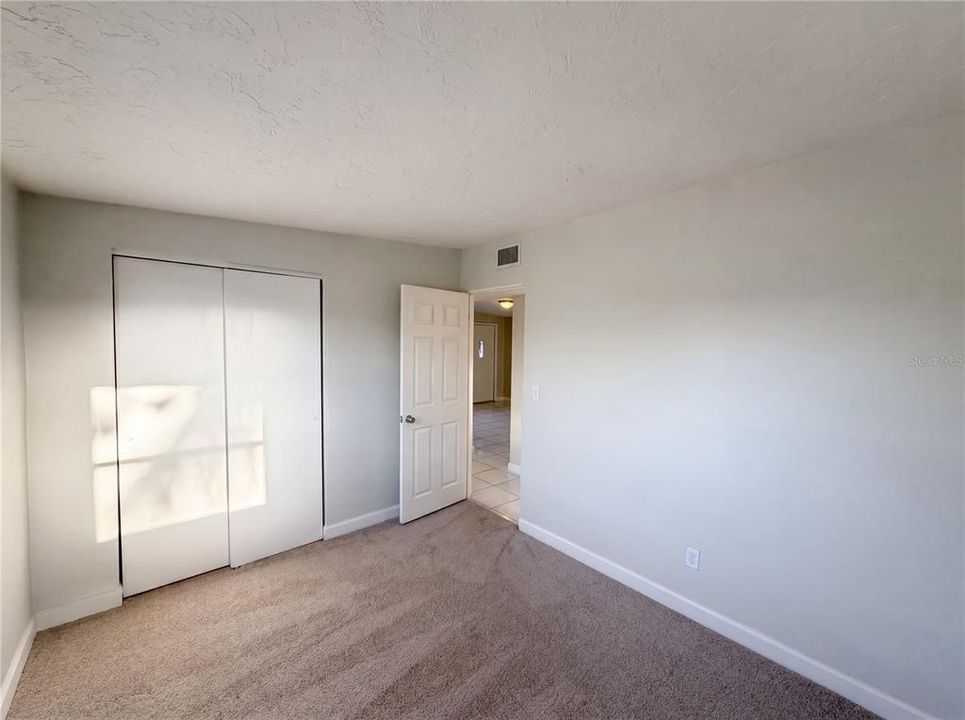 For Sale: $262,000 (2 beds, 1 baths, 763 Square Feet)