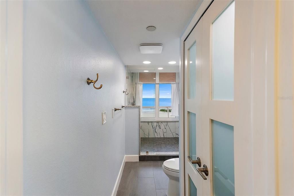 For Rent: $5,000 (2 beds, 2 baths, 2005 Square Feet)