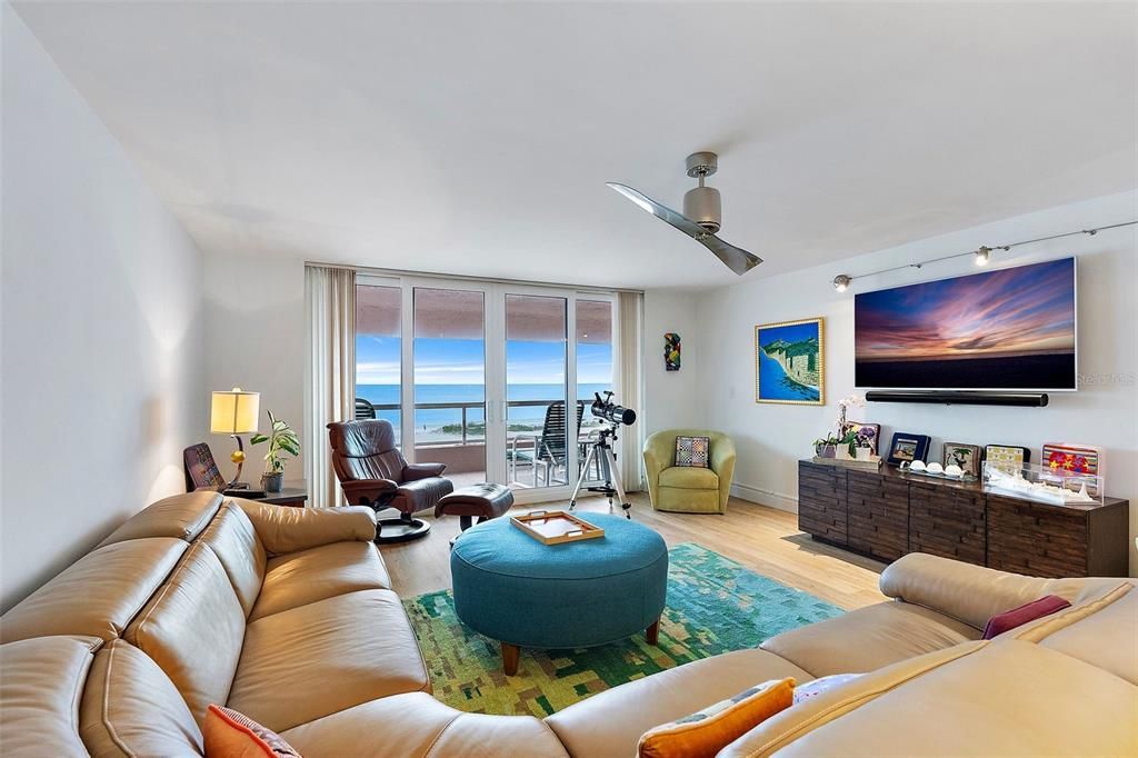 For Rent: $5,000 (2 beds, 2 baths, 2005 Square Feet)