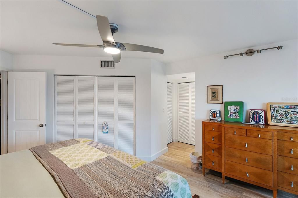 For Rent: $5,000 (2 beds, 2 baths, 2005 Square Feet)