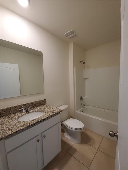 For Rent: $2,350 (4 beds, 2 baths, 1836 Square Feet)