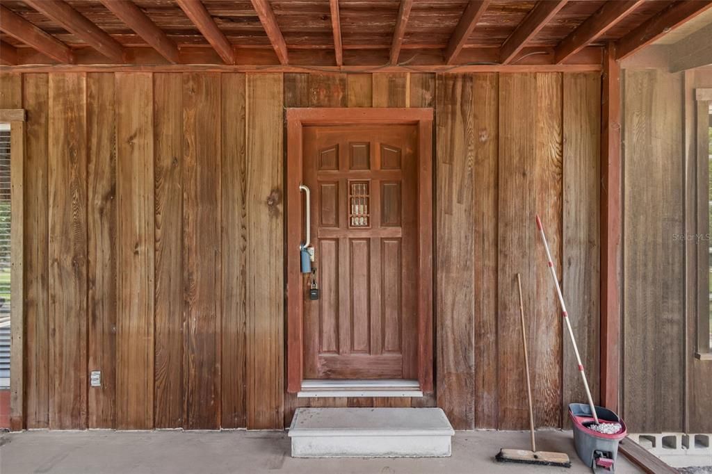 Active With Contract: $450,000 (3 beds, 1 baths, 1456 Square Feet)