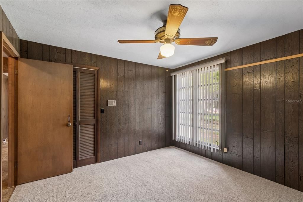 Active With Contract: $450,000 (3 beds, 1 baths, 1456 Square Feet)