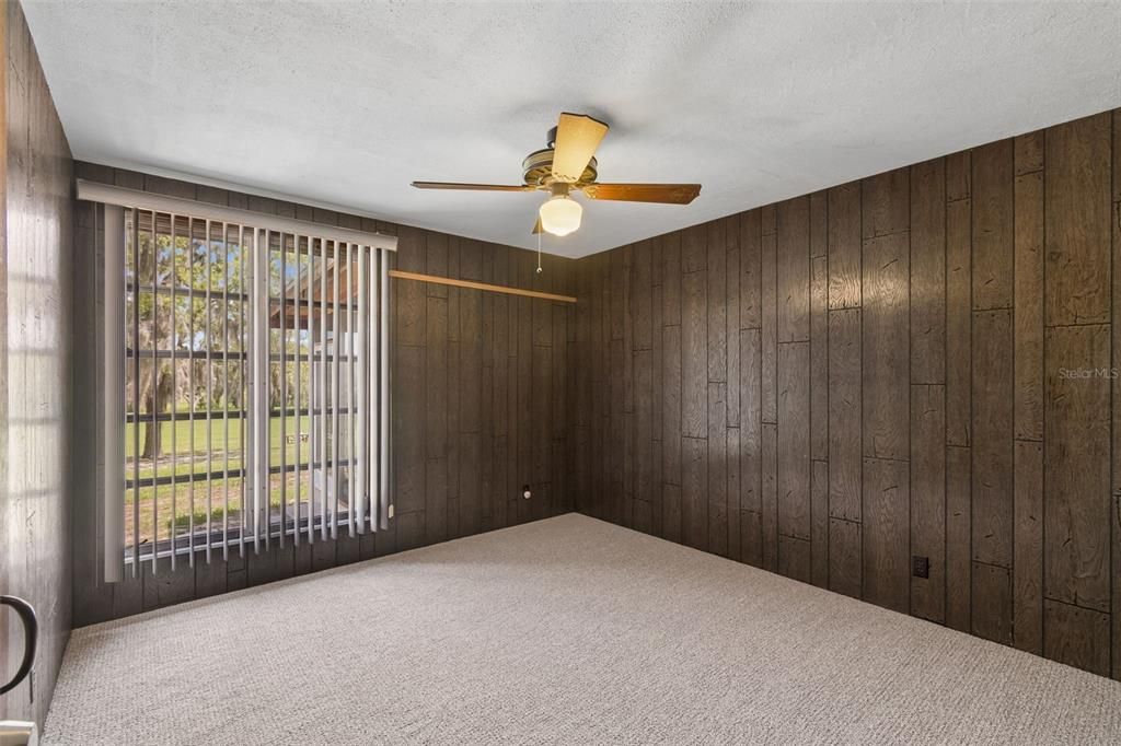 Active With Contract: $450,000 (3 beds, 1 baths, 1456 Square Feet)