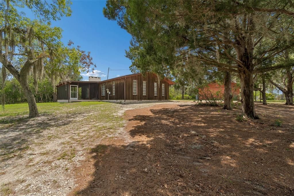 Active With Contract: $450,000 (3 beds, 1 baths, 1456 Square Feet)