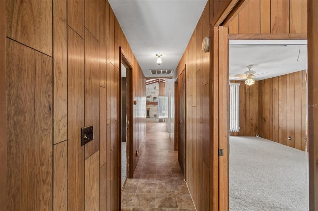 Active With Contract: $450,000 (3 beds, 1 baths, 1456 Square Feet)