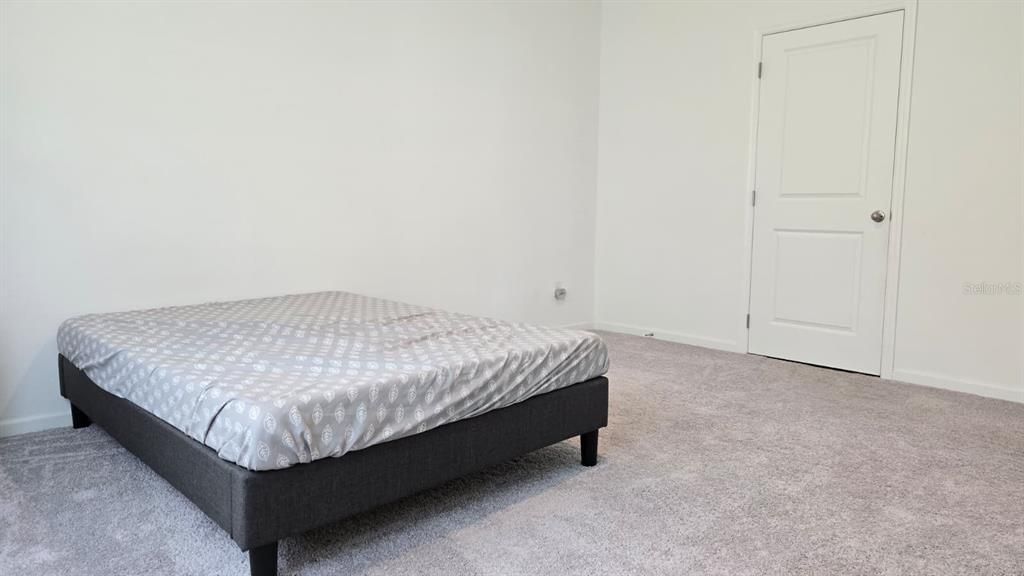 En Renta: $2,850 (4 camas, 2 baños, 1910 Pies cuadrados)