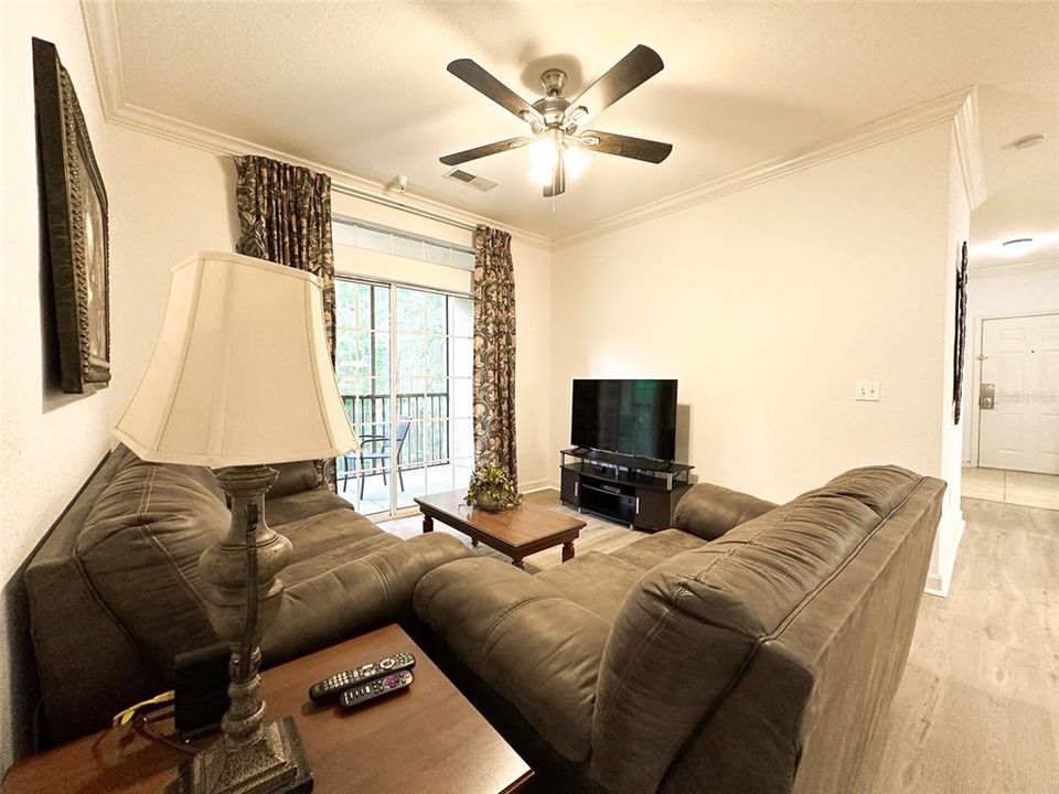 В аренду: $1,599 (2 спален, 2 ванн, 1134 Квадратных фут)