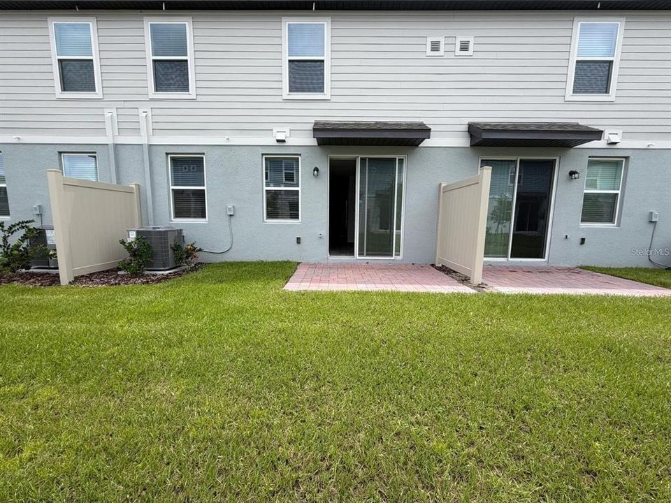 For Rent: $2,400 (3 beds, 2 baths, 1566 Square Feet)