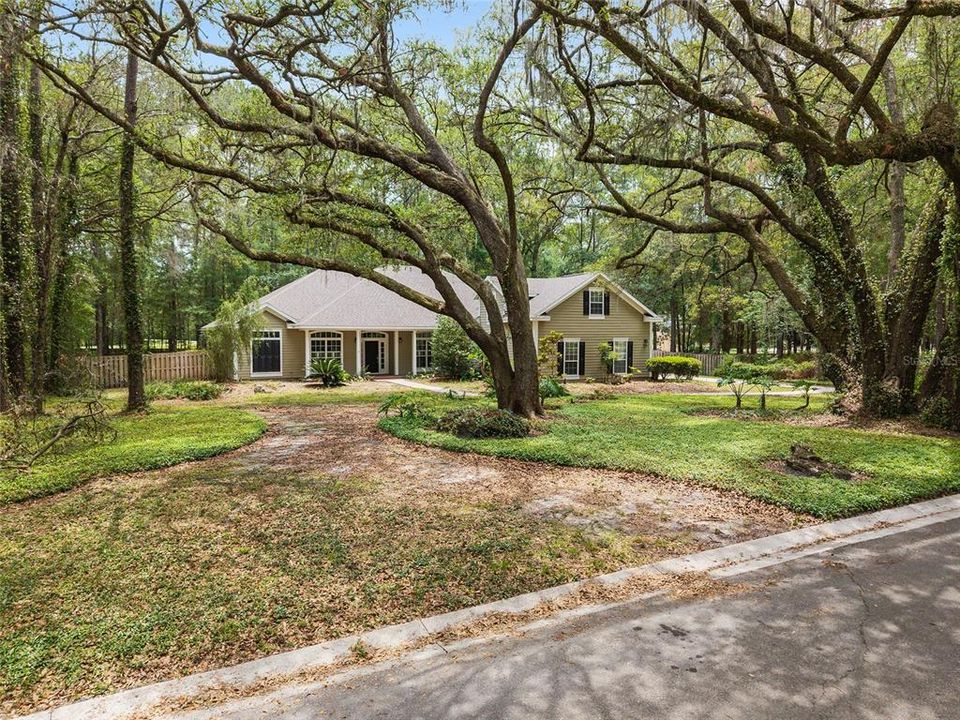 En Venta: $799,900 (5 camas, 3 baños, 3477 Pies cuadrados)