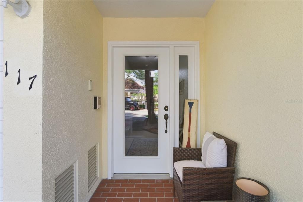 For Sale: $475,000 (3 beds, 3 baths, 1834 Square Feet)