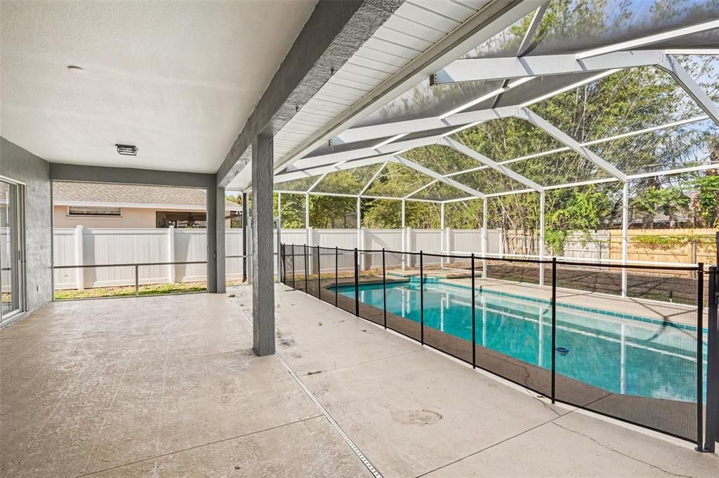 For Sale: $499,900 (4 beds, 2 baths, 2316 Square Feet)