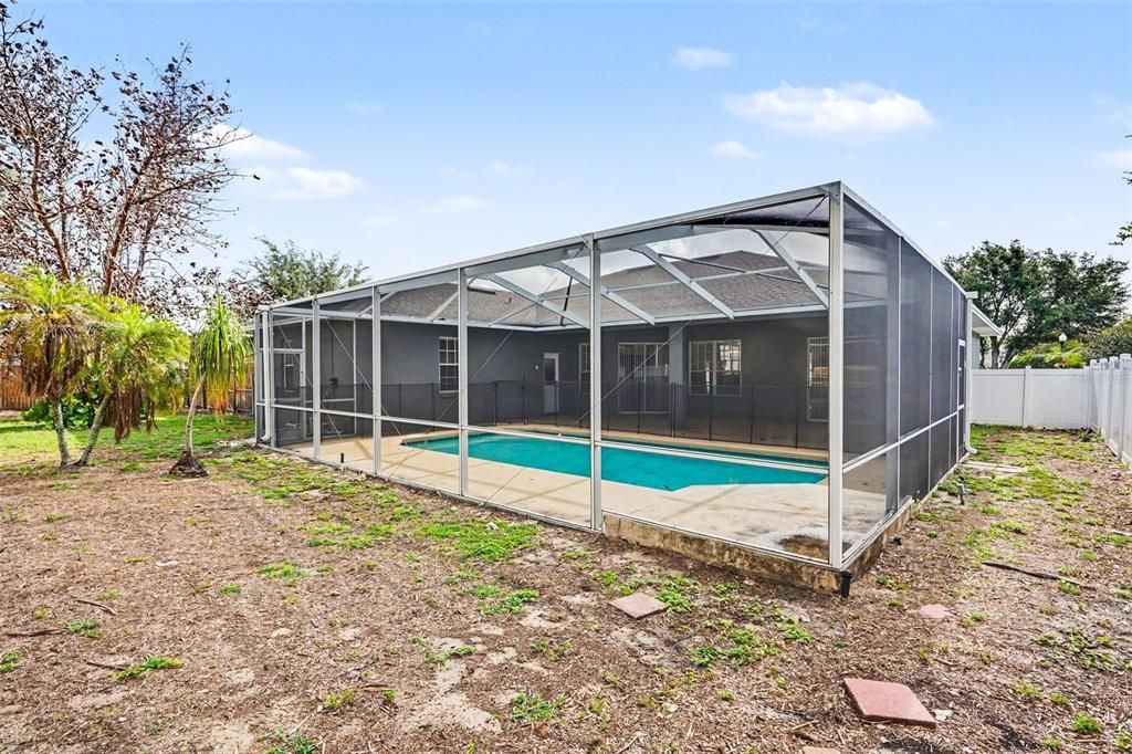 For Sale: $499,900 (4 beds, 2 baths, 2316 Square Feet)