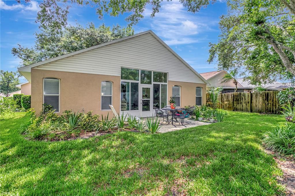 For Sale: $385,000 (4 beds, 2 baths, 1864 Square Feet)