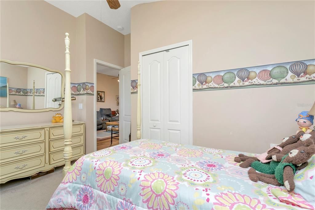 For Sale: $385,000 (4 beds, 2 baths, 1864 Square Feet)