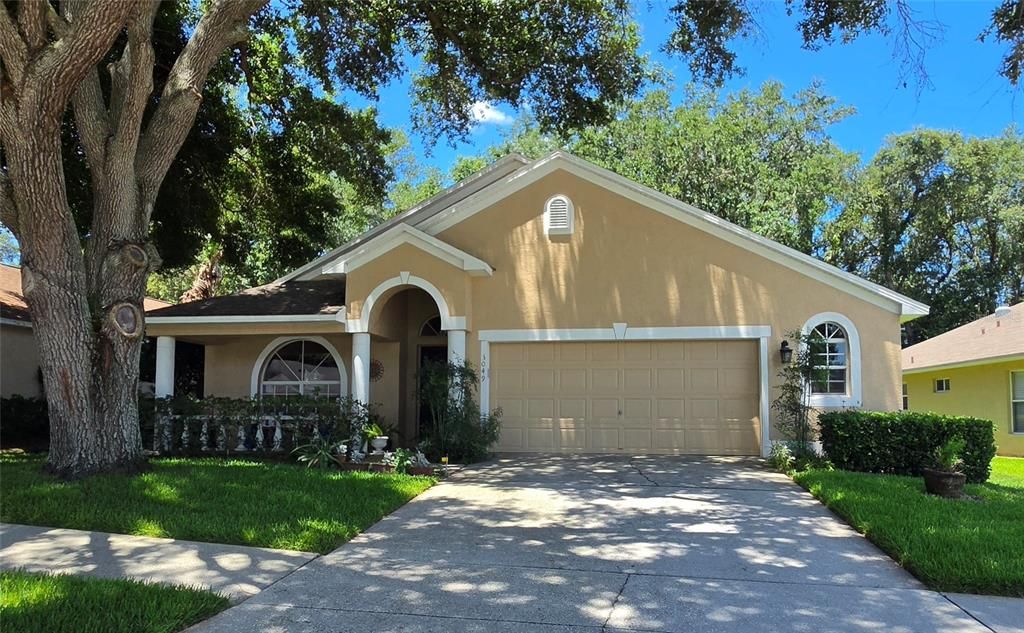 For Sale: $385,000 (4 beds, 2 baths, 1864 Square Feet)