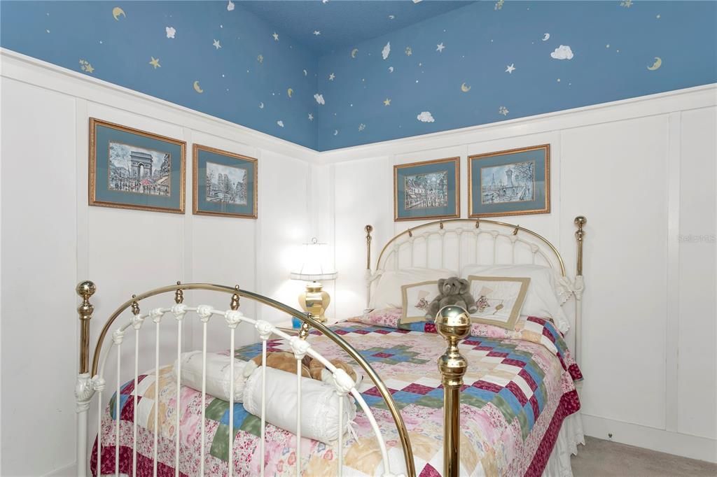 For Sale: $385,000 (4 beds, 2 baths, 1864 Square Feet)