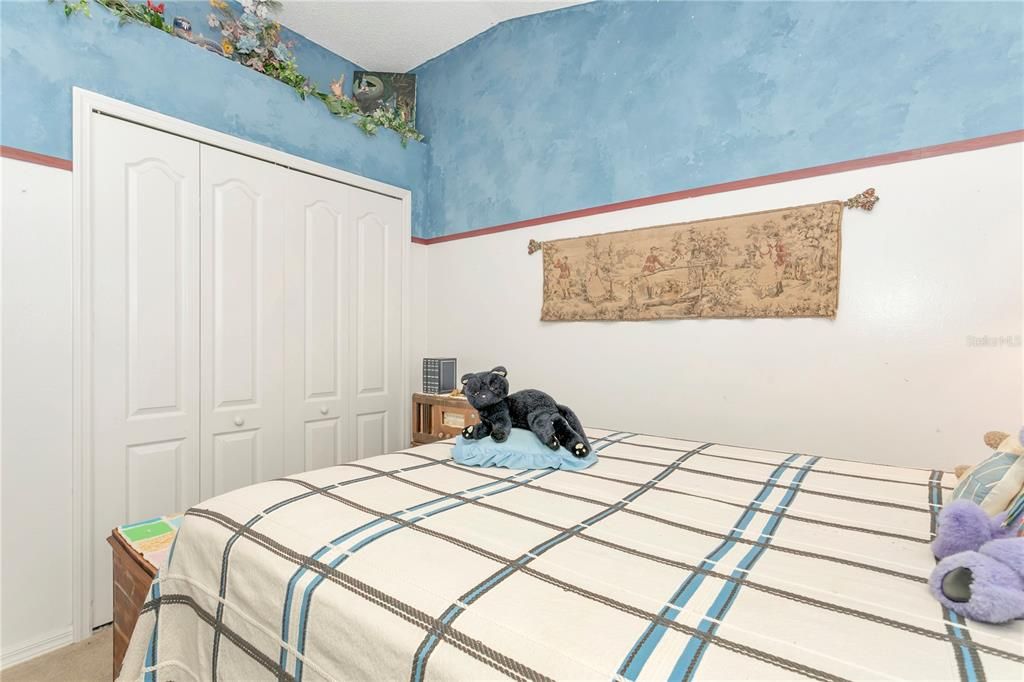 For Sale: $385,000 (4 beds, 2 baths, 1864 Square Feet)