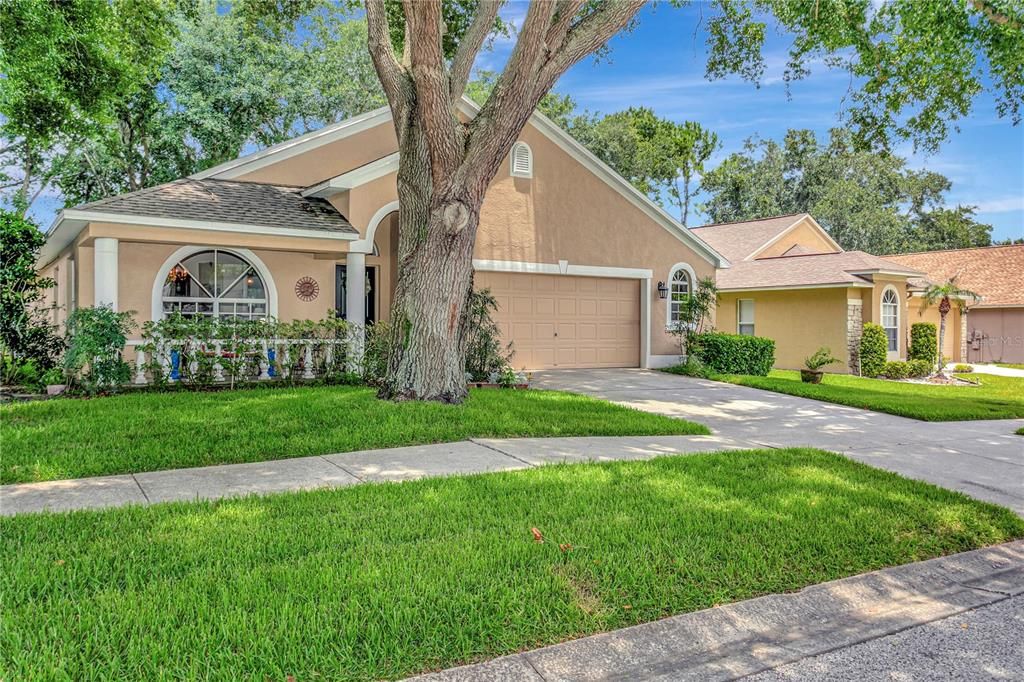 For Sale: $385,000 (4 beds, 2 baths, 1864 Square Feet)