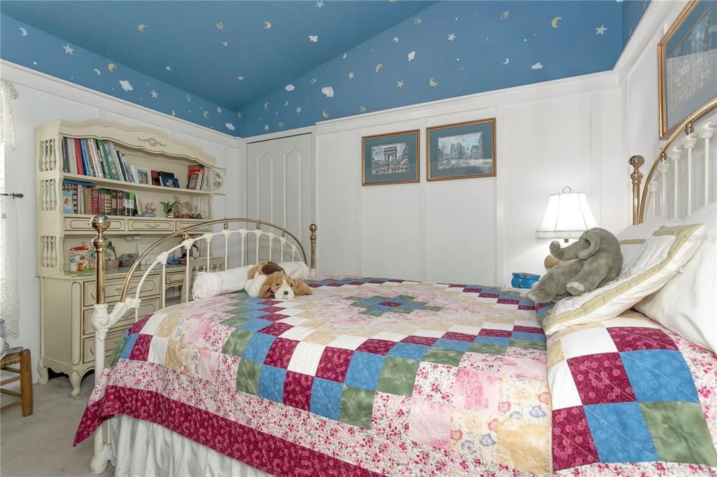 For Sale: $385,000 (4 beds, 2 baths, 1864 Square Feet)