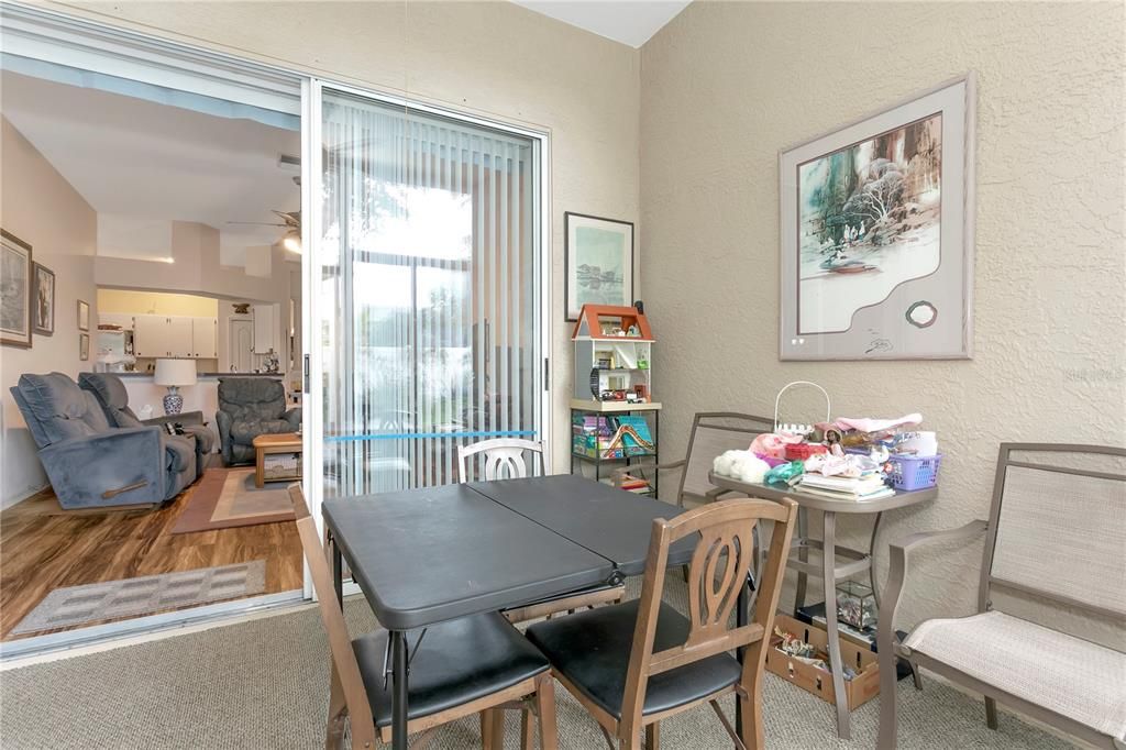 For Sale: $385,000 (4 beds, 2 baths, 1864 Square Feet)