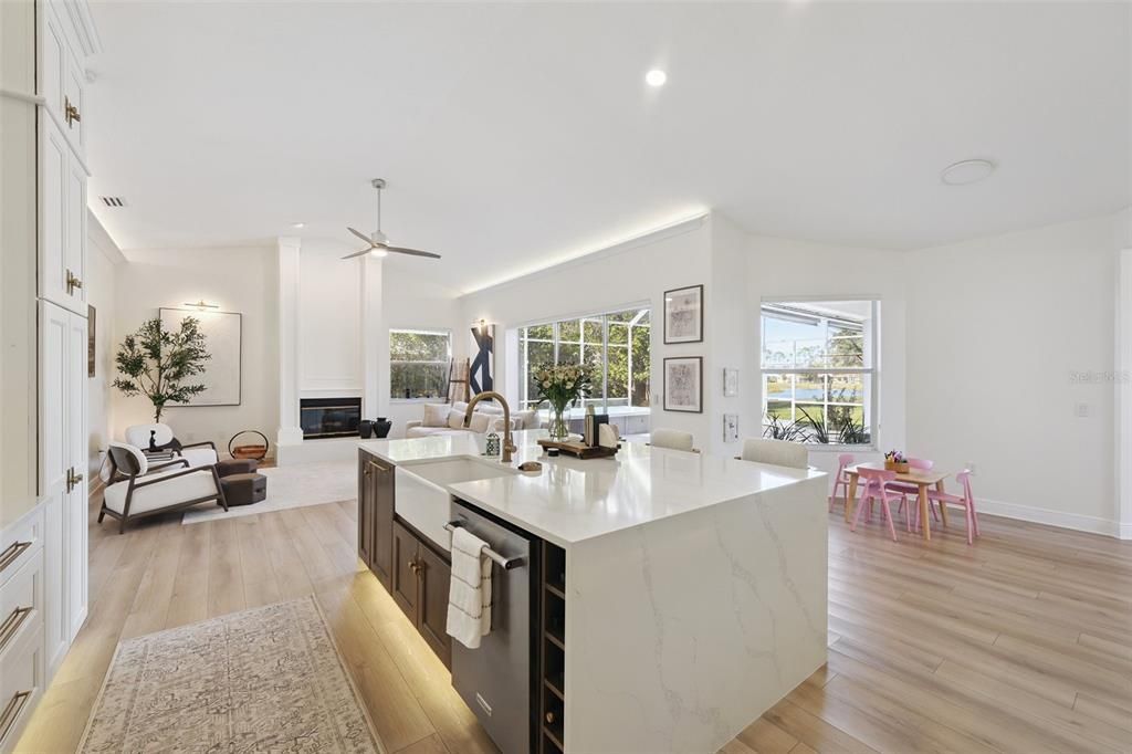 Active With Contract: $825,000 (3 beds, 3 baths, 2738 Square Feet)