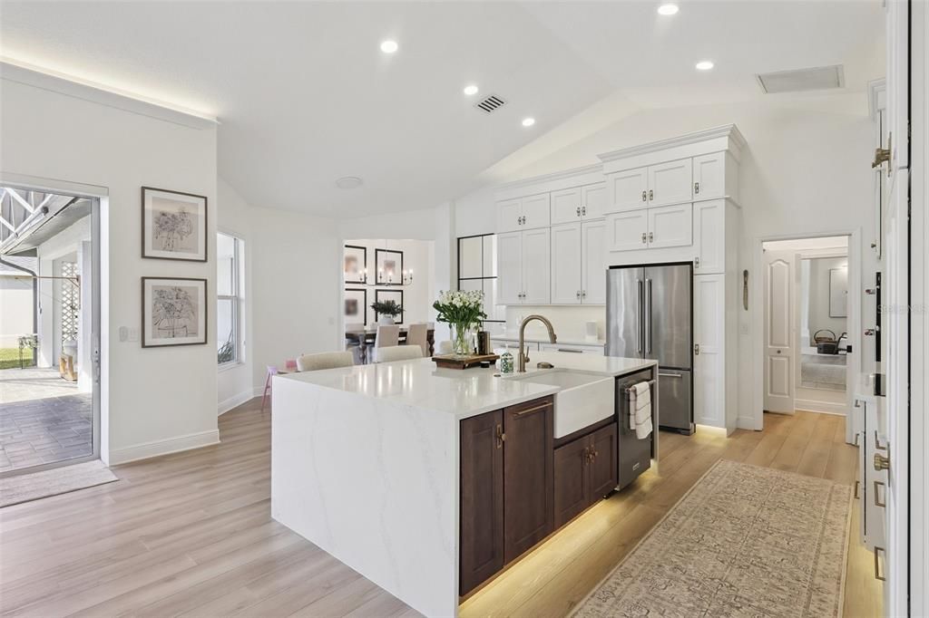 Active With Contract: $825,000 (3 beds, 3 baths, 2738 Square Feet)