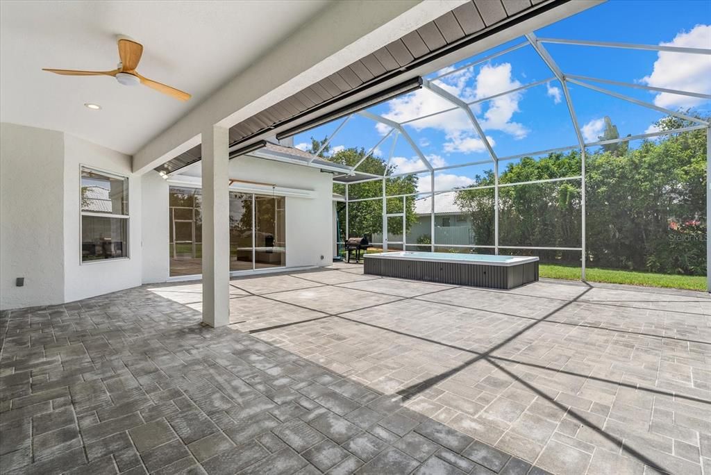 Active With Contract: $825,000 (3 beds, 3 baths, 2738 Square Feet)