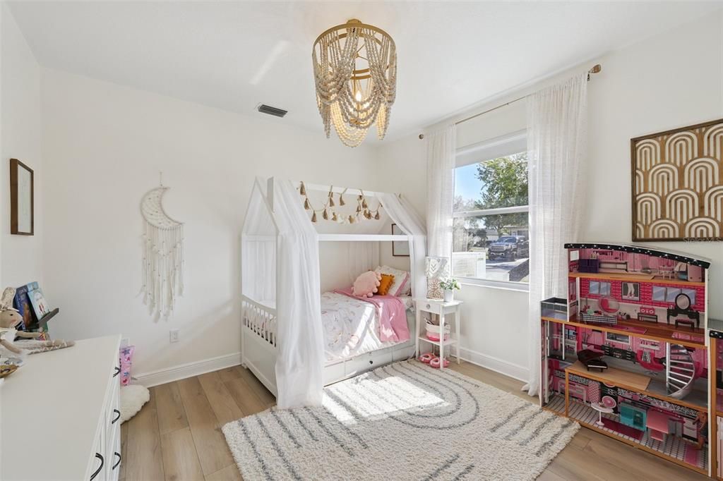 Active With Contract: $825,000 (3 beds, 3 baths, 2738 Square Feet)