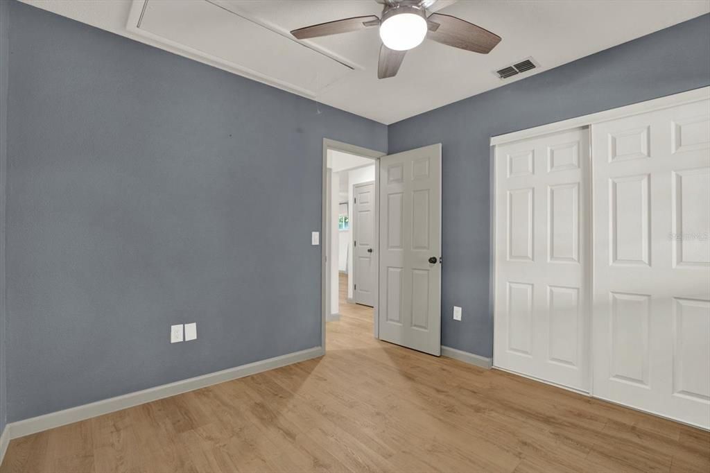 For Sale: $425,000 (3 beds, 2 baths, 1250 Square Feet)