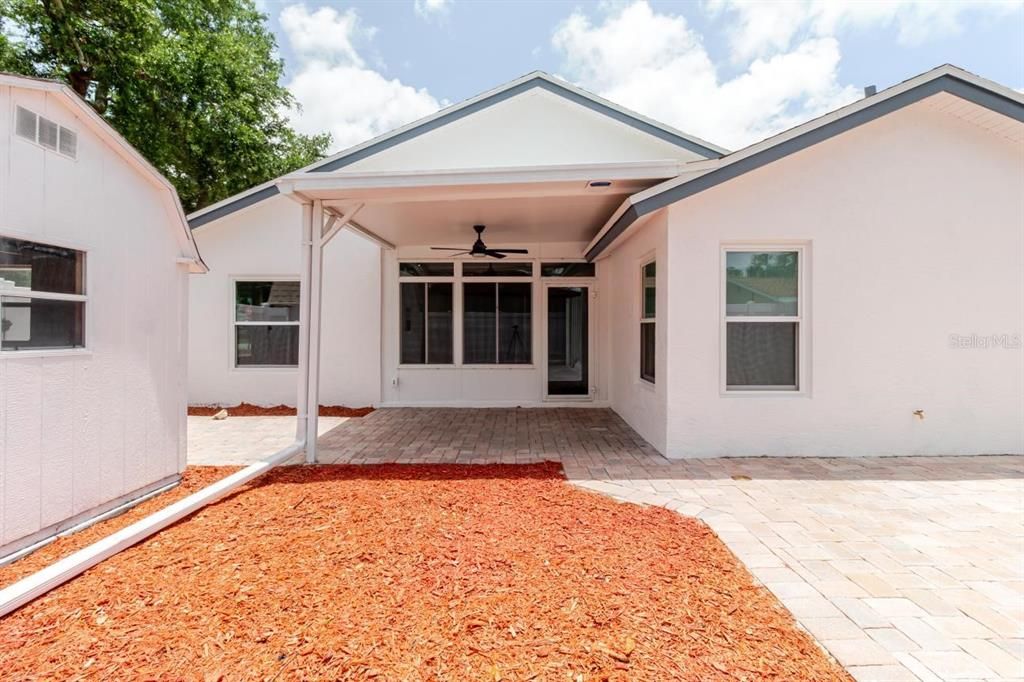 For Sale: $530,000 (3 beds, 2 baths, 1726 Square Feet)