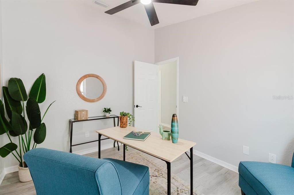For Sale: $530,000 (3 beds, 2 baths, 1726 Square Feet)