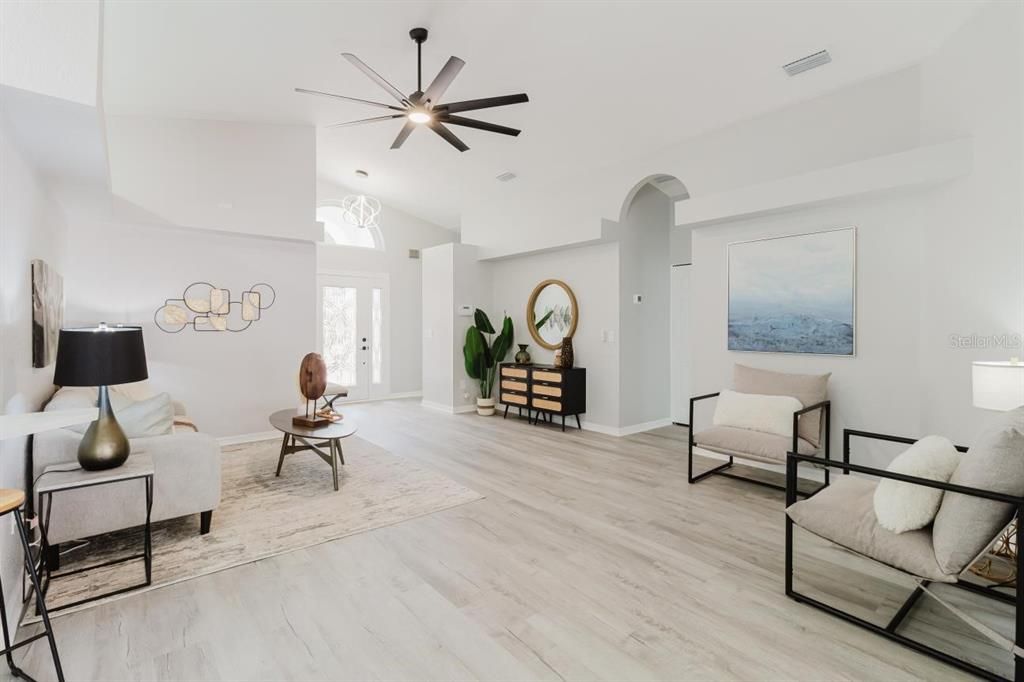 For Sale: $530,000 (3 beds, 2 baths, 1726 Square Feet)