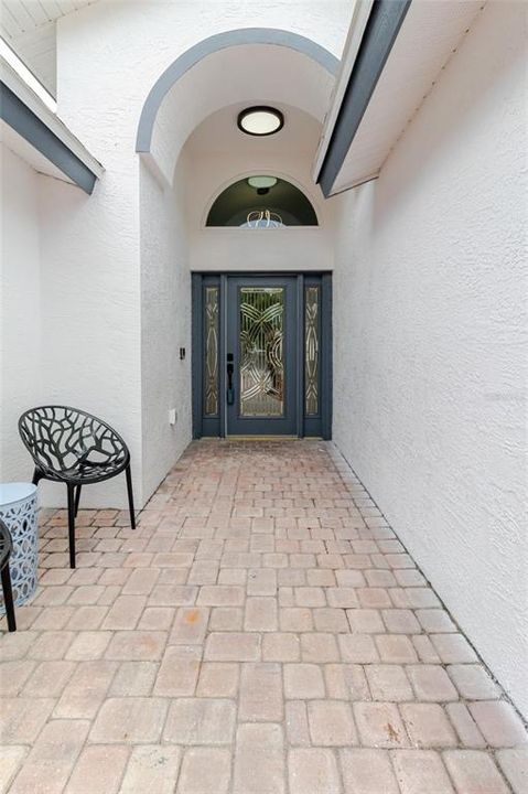 For Sale: $530,000 (3 beds, 2 baths, 1726 Square Feet)