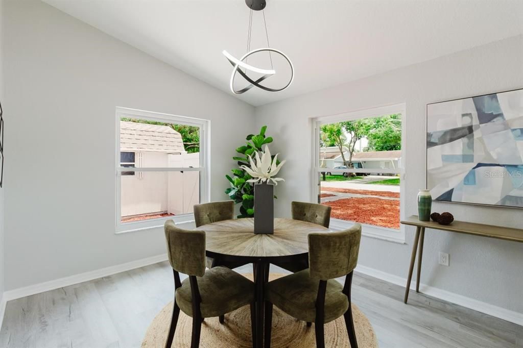 For Sale: $530,000 (3 beds, 2 baths, 1726 Square Feet)